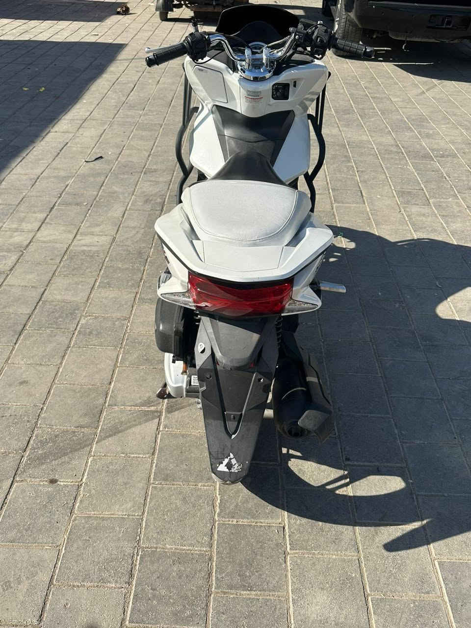 السلام عليكم
دراجه pcx 
مكينه 150
دراجه مكفوله كفاله عامه من كلشي 
اشاير شغالات حساس ازدحام كلشي بيه شغال 
دراجه نضافه كدام عينك السعر 15وبيه مجال واي استفسار اتصل وتدلل ***********
مكان مدينة الصدر
