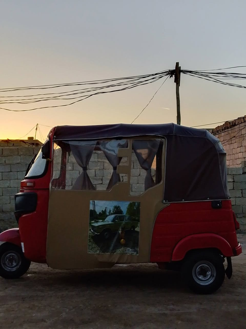 سلام عليكم تكتك للبيع موديل 18رقم واسط بسمي تحويل ثاني يوم مكينه 20 كلجات جدد صارلهن سبوع تايرات جدد بيهه صفحه مرجعه حار مصبوغه جماليه العنوان واسط كوت ***********
