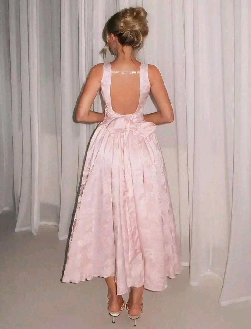 فساتين ثنينهن يلبسن قياس 40-42 النيلي لابسته مرة وحدة على كد حفلة والوردي مملبوس ابد 
سعر النيلي 30 والوردي 20 وعندي توصيل


**إذا كنت صاحب هذا الإعلان وتريد حذفه لأي سبب، رجاءا أرسل رسالة إلى الدعم الفني**