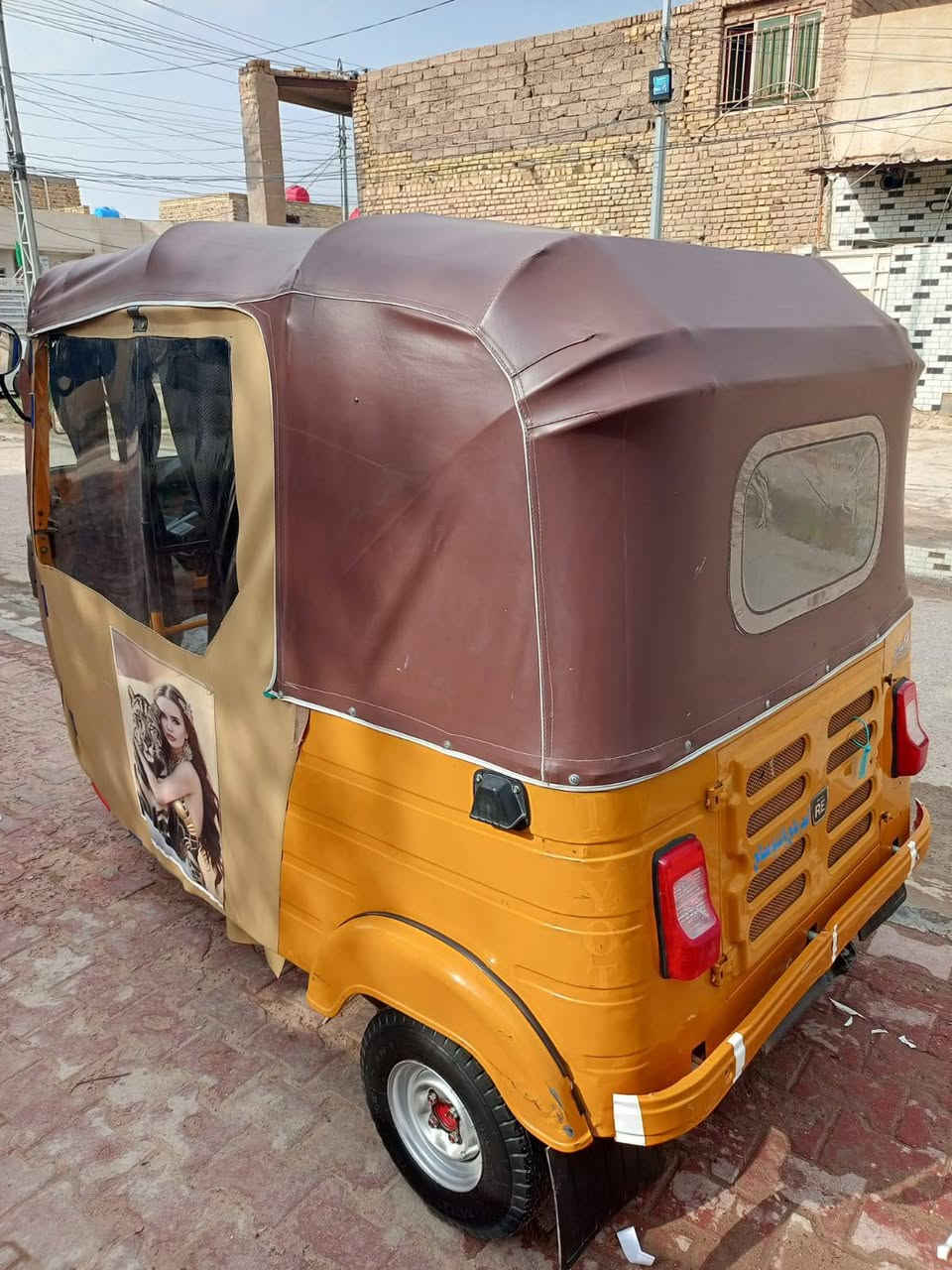 تكتك لبيع مديل20/12/3لتكتك سنوات/***********
لسعر 6ونص وبيها مجال
