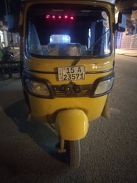 متاح تكتك للبيع موديل 2018 رقم وسنويه انكليزي تحويل مباشر نضافه وترتيب...