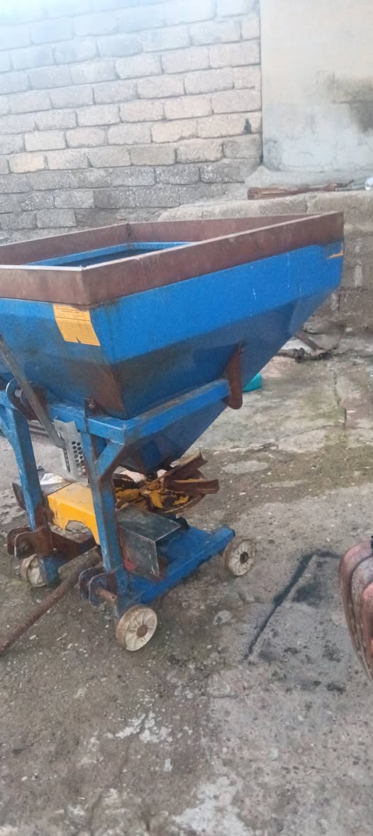 للبیع ناثره كیمیاوی حجم كبیر مكان قضاء بردرش قریب موصل *********** *********** بی واتساب ڤایبر
