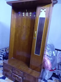 خزانة زاوية • للبيع