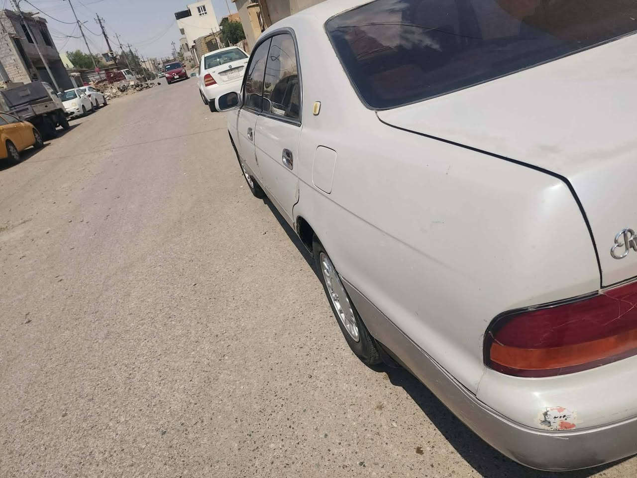 السلام عليكم كراون بطه للبيع موديل 1992 السياره جاهزه من كلشي رقم نينوى دولي مكينه 2500vvt السياره مسويلها ادامه بلكات ونوزلات وفيت بم وباتري جديد السعر 55 ورقه وبيها مجال مكان السياره الموصل للتواصل ***********/***********
