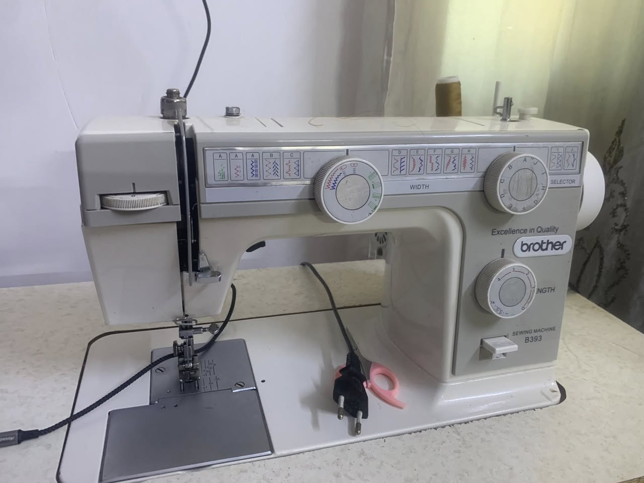 سلام عليكم
مكينه للبيع ب 100 الف هيه وميزها 
نظيفه


**إذا كنت صاحب هذا الإعلان وتريد حذفه لأي سبب، رجاءا أرسل رسالة إلى الدعم الفني**