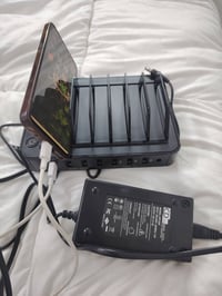 شاحن • متعدد المنافذ