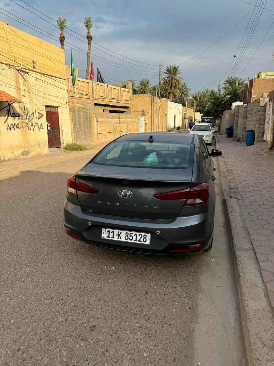 السلام عليكم ورحمة الله وبركاته
النترا 2019 الضرر قبق الجنطة
رقم بغداد بأسمي
كير ومكينة وتبريد كفالة
السيارة ماشية106
مكاني بغداد
السيارة نظيفة وخير من الله الداخل اسود
السعر 123 
هذا رقمي:***********
