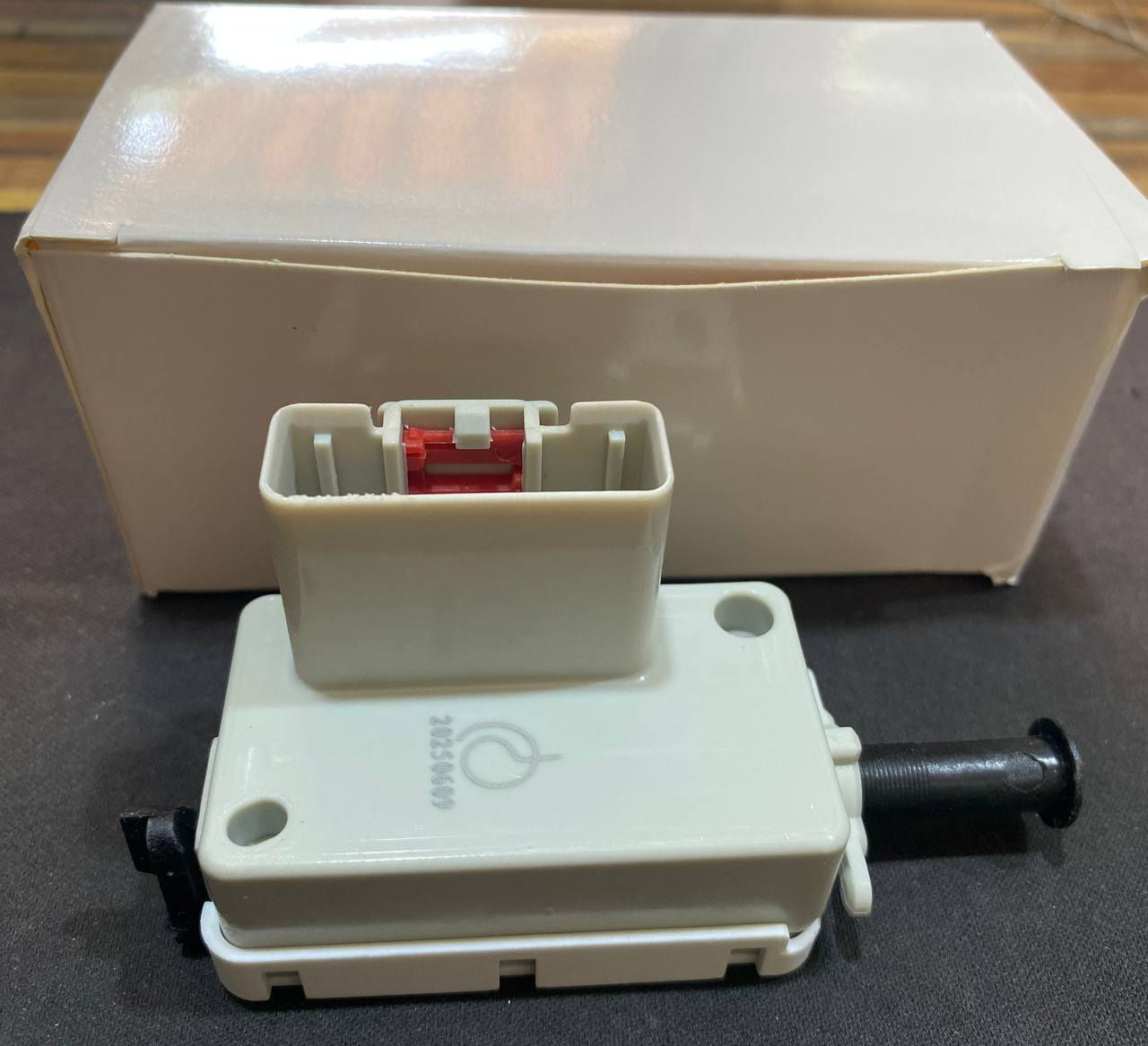 سلام عليكم
لدينا كافة قطع غيار السيارات الأمريكية 
صدر امامي وخلفي 
دبل امامي وخلفي
لجميع الموديلات
للاستفسار والححز الاتصال 
***********
يوجد توصيل
