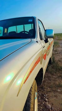 للبيع بكام موديل 2003 سياره بسمي ال 30 بدوا نربه جيل كس رقم 0780468788...