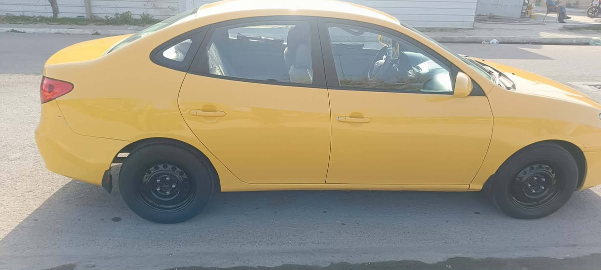 السلام عليكم. النترا. 2007 محرك. 2000 ؤارد أمريكي. سياره جديده. بمعنى الكلمه. طختها بلجاملغ الخلفي. كير محرك. كلها جديده السياره. مكانها بغداد الجديده. السعر. ٩٢ بسمنا السياره رقم الهاتف***********
