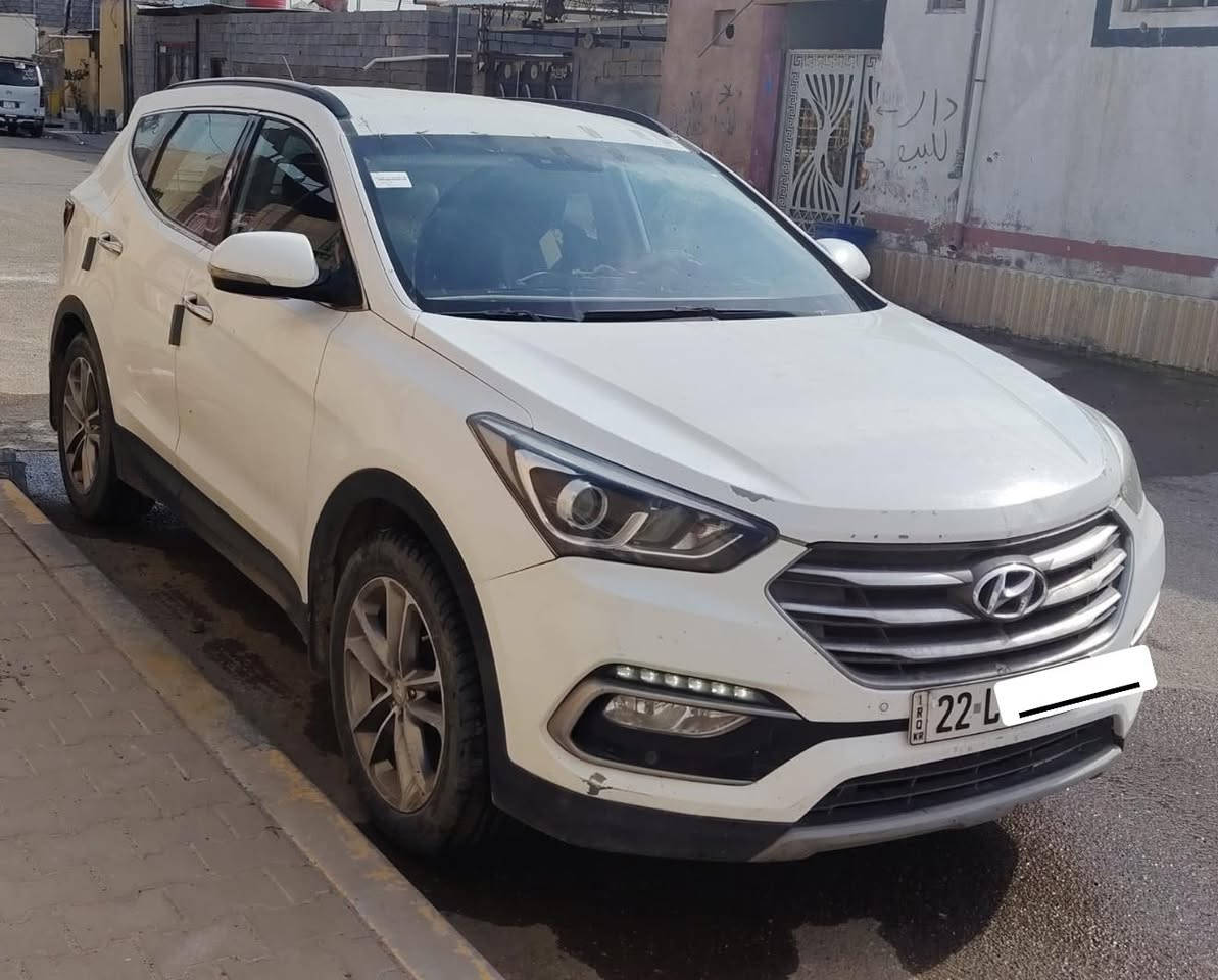 سيارة سنتافي 2018 اربيل هزة ورقم جديد بيها بارد قليل جدا فقط مكفولة  من الضربه ومن الصبغ تحكم استيرن تبريد 3 قطع مكينة  4 سلندر السيارة بدلت بيها كازكيت فقط سيارة جاهزة السعر 165 بيع مستعجل واذا اكو مراوس سيارة صالون ميخالف المكان البصرة
انه مكلف بالنشر للاستفسار 
0 770 560 2438
