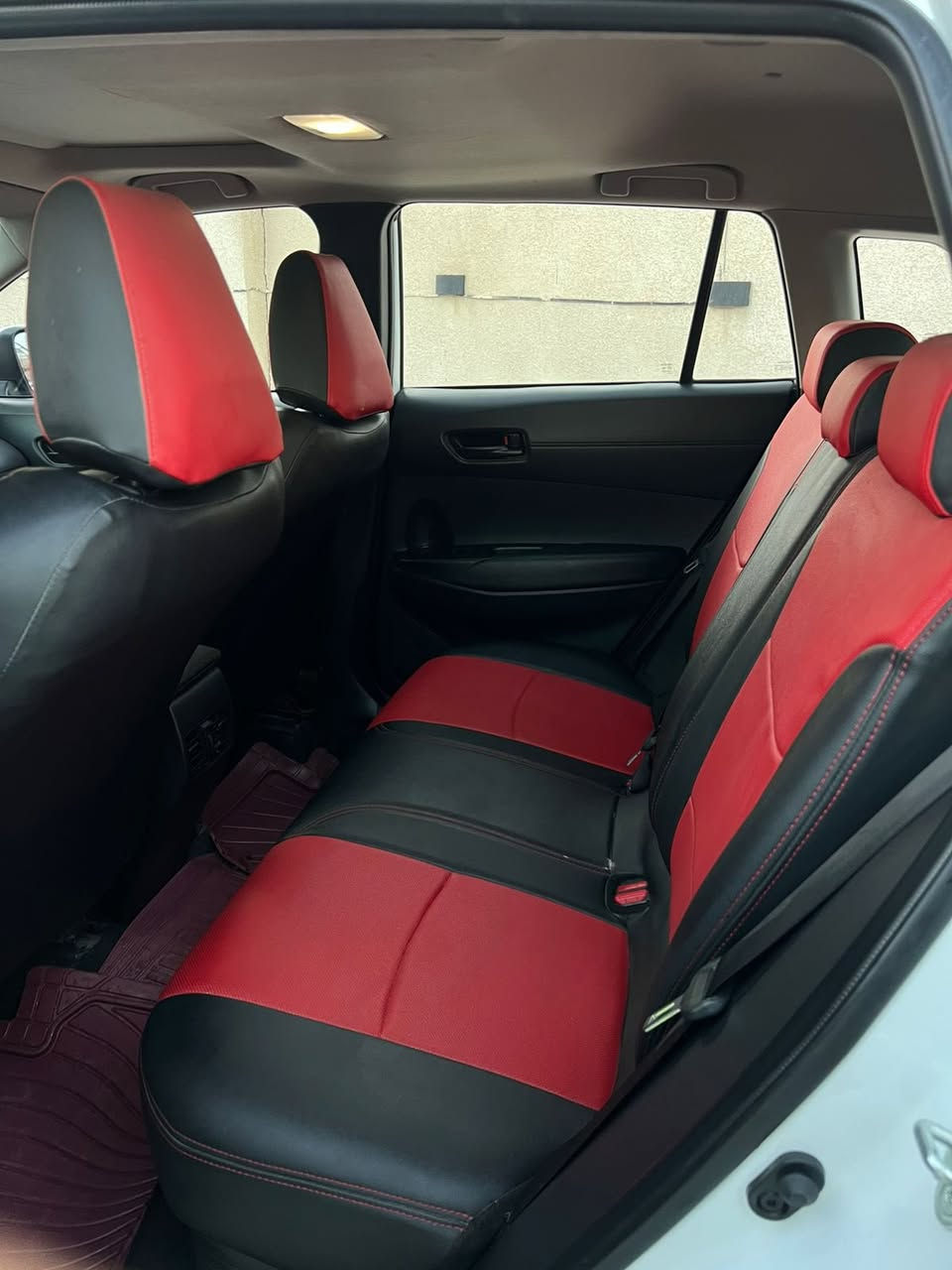 السلام عليكم للبيع كورلا كروز موديل 2025 صيني داخل جلد السياره فول مواصفات السياره كلين محرك 2000  
رقم بغداد السعر 27 مليون 
*********** اتصال + واتساب  
مكان السياره بغداد
