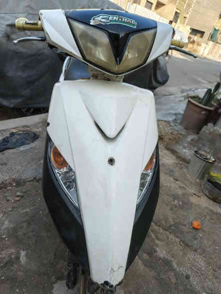 سلام عليكم ماكس ثعلب للبيع نكره سلف نقصه قبق هندر وجوزه شلعه معدل خير من الله كهربئيات شغاله كلهه سعره 340 وبيهه مجال للشراي مكاني بغداد حي العامل ***********
