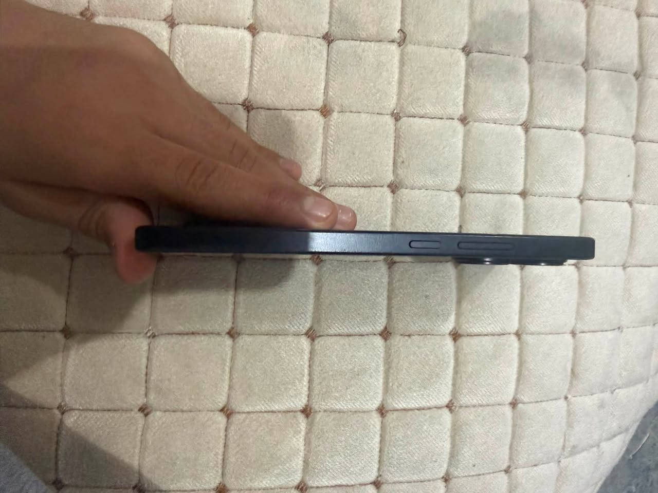 السلام عليكم poco x7 pro
جهاز مرتب مابي اي كسر ولا فطر 
الذاكرة 512 

مع الكارتونة والشاحنة والكفر  كامل ملحقاته 

السعر ٣٠٠ الف قفل 

مكاني بغداد الجديدة قرب تقاطع الدرويش 

رقمي واتساب او خط *********** 

ما متواجد داخل الفيس والماسنجر فقط واتساب
