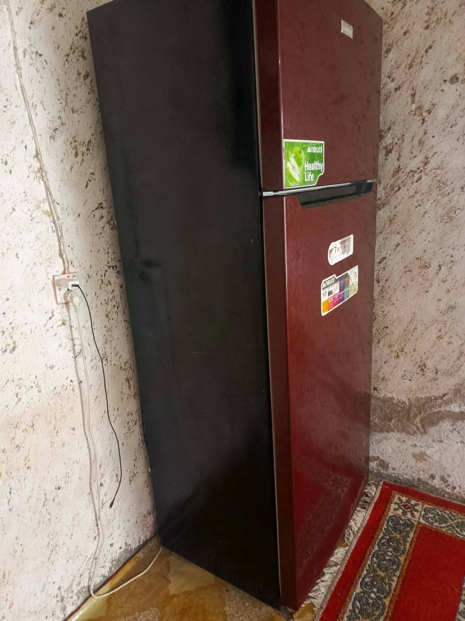 السلام وعليكم ثلاجه للبيع نضيفه عل فحص وضمان السعر 350رقم‏📞‪***********‬‏
