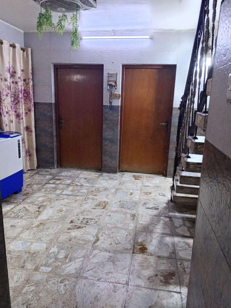 🏡🏡الدار للبيع (طابو صرف)🏡🏡
الواجهه 10 متر / النزال 15

⬅️العنوان  بغداد/الحرية الثالثة /دباش/فرع مرطبات جنينة
⬅️ محله ٤٢٠ ➖زقاق 32➖ دار 8
((يبعد ٥ دقائق عن ساحة عدن ))
يحتوي على:- غرفه نوم عدد3/صاله/هول داخلي/مطبخ/منور/صحيات عدد١/بيتونه/سطحين/گراج/ 
🧱 علماً ان بناء البيت عكادة وليس مسلح
للاستفسار الأتصال 
🔔🔔***********🔔🔔
يوجد واتس اب او مراسله الصفحة لمعرفة السعر 💵 بغداد, العراق
