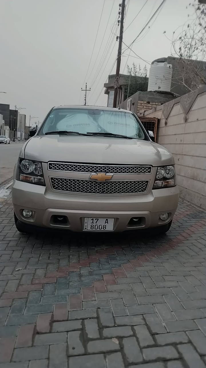 تاهو شباني موديل ١٣ جديد السيارة ضرر قطعتين صبغ جاملغ امامي الايمن مع بنيد تخم تاير جديد دلوب ياباني تبريد وتدفئة شغال ماكو نقص بيه السيارة جديدة جنطة شفط  LT1  كشنات جلد تدفئة شاشة كامرة دوارة حدادية جديدة ومواصفات التاهو ال LT1  معروفة رقم مميز اربع ارقام باسمي رقم الالفون *********** ابو امير السعر المطلوب 245 وبيه مجال
