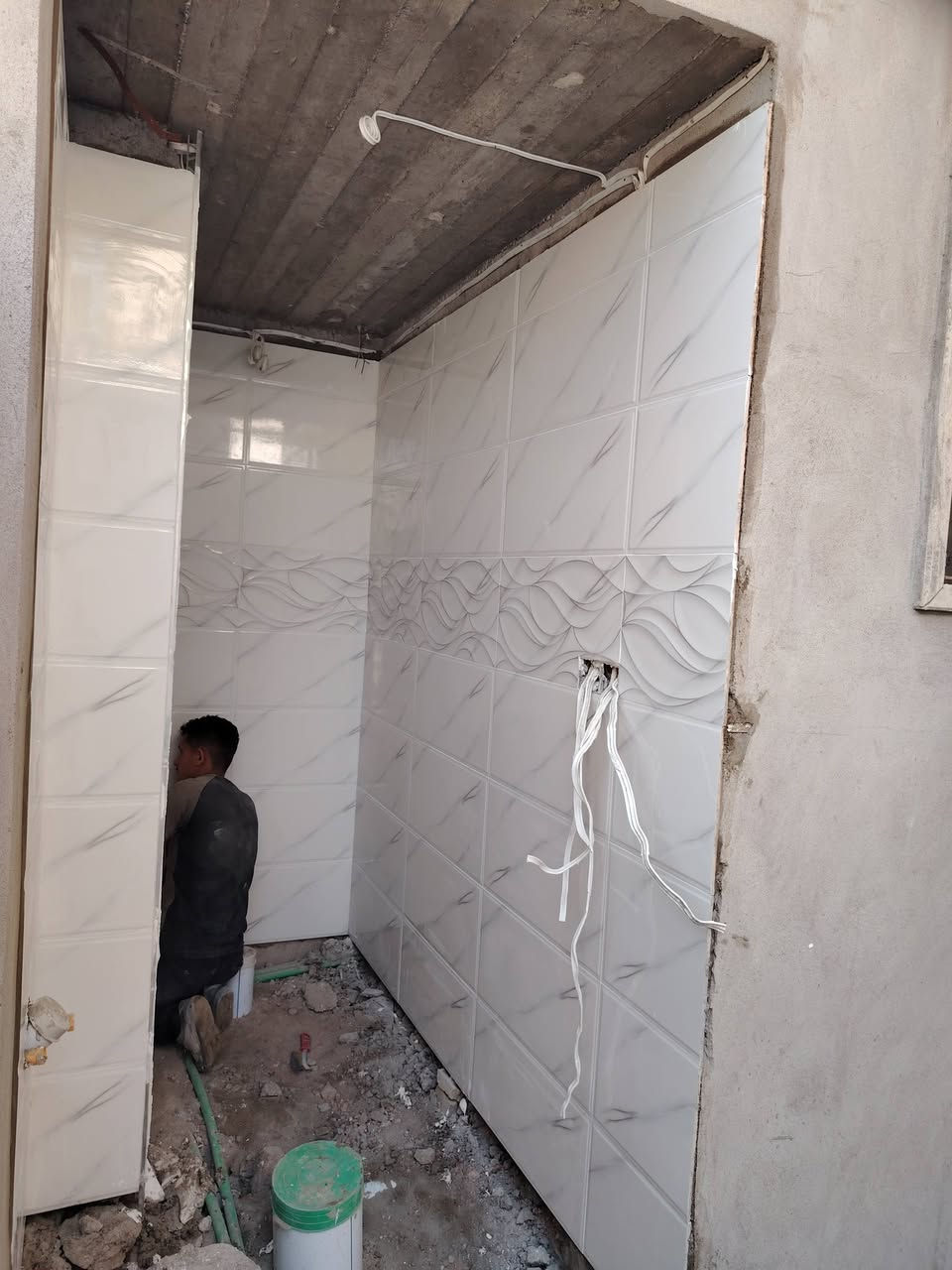 ستاذ سراميك نشتغل بسعر مناسب شغل هندسي ليزة نشغل شرط للتواصل واتساب ***********
***********
