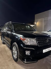 لاندكروزر موديل 13  سيارة مكفولة  السعر 350 ٠٧٨٠٧٧٨٨٣١٠