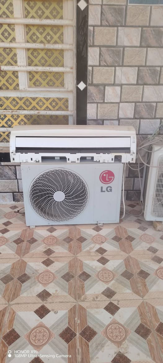 سبلت جداري   ال جي  مكفول وشغال ماعده بواري مابي سعره ب250 مكان بابل خميسيه تصل ***********
