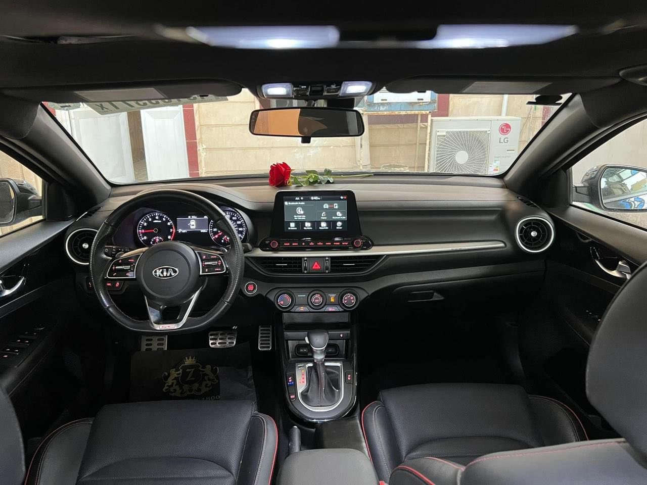 سلام عليكم سياره البيع فورتي 2021
كل تفاصيل ع واتساب السياره بعدهه بحاله الوكاله ماشيه 20 الف 

مكان سياره بغداد بسمايه سعر 153 ورقه 

***********
