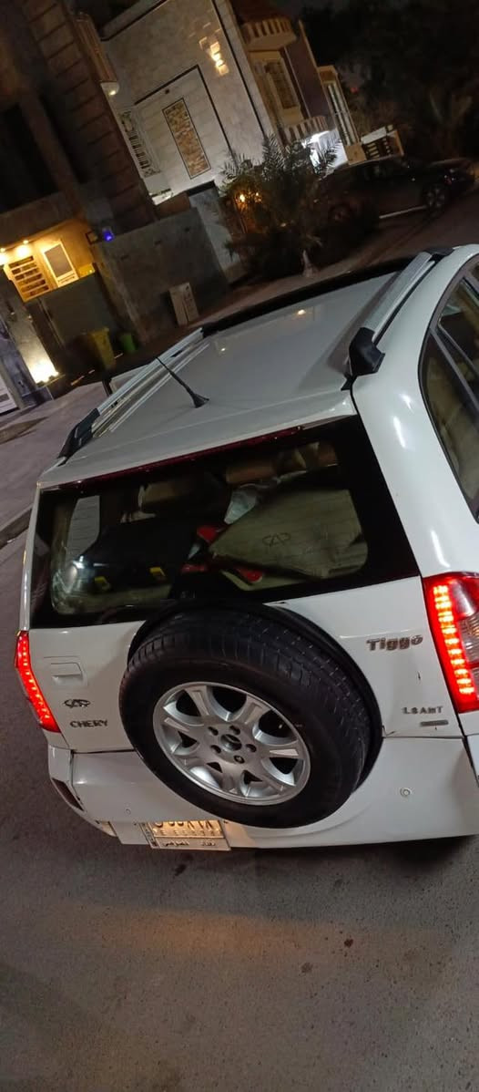 سلام عليكم للبيع 
شيري تيكو ٢٠١٣ 
محرك كير بلاديات 
بيه باب الخلفي بي طخه 
سياره بلاديه ممتعوبه  
حداديه تخم تاير جديد 
سياره مابيه كل نقص 
مكاني بغداد شارع فلسطين 
***********
السعر ٥٨
