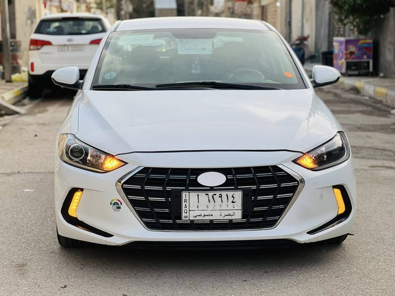 اللهم صل على محمد وال محمد
السلام عليكم ورحمه الله وبركاته 

النترا 2018 وارد امريكي رقم بصره تحويل مشروع وطني سنويه لغايه 2028 السياره مكفوله من الضربه والصبغ بيه تبديل الجاملغ الامامي الايسر اصلي نفس اللون بدون اي ضرر داخلي فقط والباقي مكفول السياره لادحجات ولاشخوط جديده جدا احلى من الصور بهواي محرك 2000 دووش جاهزه السياره من كلشي مكينه وكير شرط الفحص حداديه 100/100 تبريد ثلج تدفئه تخم تاير جديد السياره بيه تراي وقياده تخبل مواصفات شاشه كبيره كامره دواره رادار جانبي نقطه عمياء ثلاث انضمه للقياده كروز سرعه لاقط فول تحكم بالستيرن ويل كب مكان السياره الناصرية السعر 122 للاستفسار ***********
