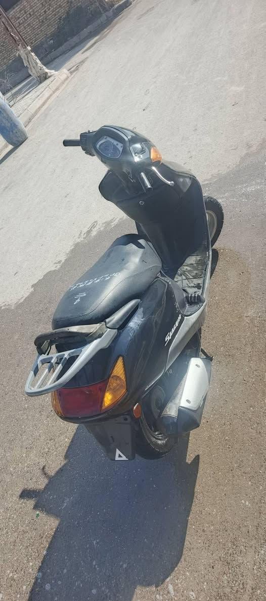 سلام عليكم سبيسي ماليزي نضيفه وحلوه مابيهة نقص مفتوحه مره دراجه خير من الله نكره سلف مكينه ناعمه سعرهة 350 قفل مكاني كوت انوار الصدر شراي يتصل ***********
