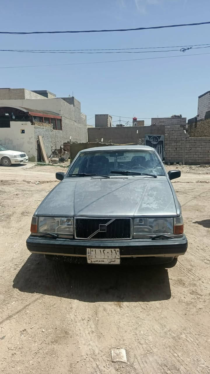 فولفو مدير, 92
حجم 940
مكينه وكير البلاد
رقم مثنى سنويه ماصاقطه
تبريد شغال 
كشن جلد جام كهربائيي 
مشروع وطني راعيه بل نجف
***********

