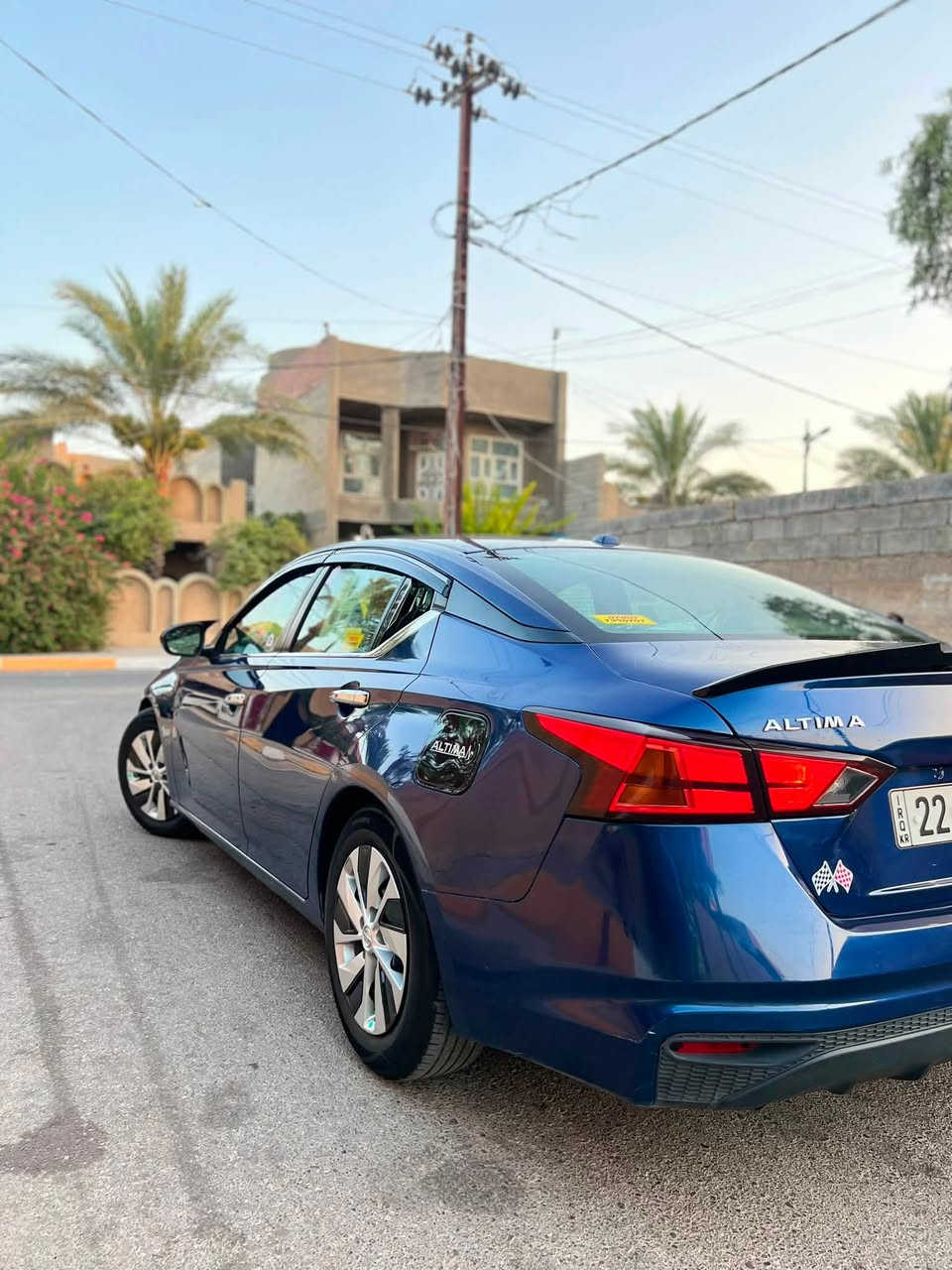 🚗 السلام عليكم …للبيع نيسان ألتيما. موديل 2020 فئة S
للبيع نقداً فقط بدون مراوس وبدون اقساط ..وارد أمريكي / رقم اربيل  الدولي الجديد .. هزه جديد فحص وبراد جدد سنويه جديد .. بأسمي شرط التحويل او الوكاله  باليعجبك ماشيه 91 الف قابل للزياده..
محرك مكفول مسوي ادامه كامله 🔧 برغي ممفتوح بي وبدون لــاا عطل ولا آيــي مشكله  / كير مكفول
صدر مكفول شرط وضع شركه تبريد الا ثلج شرط  ماشاء الله الله 
 حادث السياره خلفي بالجنطه مبدله ومصبوغه وجامرلغ خلفي صبغ ايضاً حوض سحب بسيط  شاصي جهة الحادث ايضاً سحب بسيط     بدون ارباك  شرط .. جميع الارباكات سليمه … والباقي كفاله من الصبغ والتبديل والرصعات والبارد والشخوط بيها رصعات بسيطه جداً بالقماره متبين الا بالسونار هيــچ كم وحده
  سونار بيها  جديد اني مسوي اليوم صفاح موس مكفوله كفاله عامه    وبچم كبس حتى دعاميه بدون صبغ 
مواصفات السيارة S معروفه شاشه وسطيه  وكاميرا خلفيه. 
 رادار امامي وتوقف ذاتي كروس سرعه تفاعلي بصمة صندوگ بصمة بيبان وتشغيل بصمه  وتشغيل عن بعد محرك  2.5 لتر / 4 سلندر اقتصادي وقوي تنفس طبيعي كشن كهرباء
بلوتوث و USB  
سستم كامل سبورت رياضي 
نظام سبورت 
نظام أمان حديث (ABS / Airbags)
تصميم أنيق ورياضي بلون چويتي (نيلي) عليها تخم تاير جديد    بطارية جديده ..  .. شادلها گلوبات للمازدات الاماميه مسويهن زينون منتظم .. يخبل
سيارة كاملة تجي تفحص وتشوف بعينك وكعدتها حلوه تخبل وترايها حلو ومرتب وبدون نقص ولا مصرف  امانة الله سياره  جديده ونضيفه وحلوه لوك وبالعافيه ع الياخذها مال جني امانة الله سعرها127 وبيها مجال للشراي واحله من الصور   .. 
مكان السياره ديالى بعقوبه  التحرير

***********

اخوان رجاءً اقرأ التفاصيل  كلشي ذاكره  بالمنشور صورها وصور سونار وصور الحادث والسعر  والشراي يشلع عيوني ♥️
