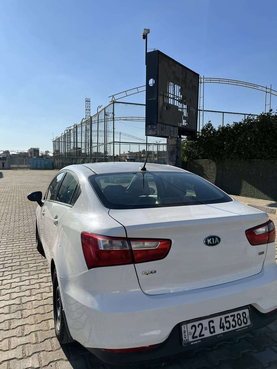 السلام عليكم كيا ريو ٢٠١٦ للبيع
وارد امريكي السيارة داخلة كلين بدون حادث

فقط الجاملغات اليمنى واليسرى عل بارد وبسيطات

السنوية باسمي تحويل ثاني يوم

المواصفات واضحة كدامكم

السيارة نصبتهة احلى من الصور

وكلشي واضح كدامكم 

السعر ٩٧$

رقمي ***********
