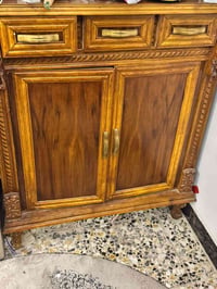 من رخصه مدير الكروب غرفه نفر واحد صاج اصلي داخل وخارج بحاله جيده جدا و...