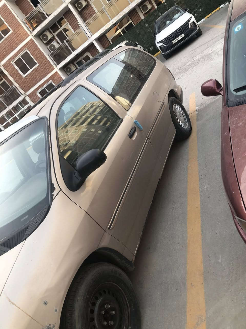 السلام عليكم عندي فورد 1998 للبيع 7 راكب
كير ومحرك كامري ابو الجف نضيفات جدا داخل نظيف السياره بلاديه وكهربائيات نضيفه وباتري جديد بسمي والرقم انكليزي بغداد تحويل ثاني يوم هزه جديده داخل نظيف تخم تاير مكان السياره بغداد السعر 29 ورقه وبيها مجال 
رقم الهاتف *********** كير ومحرك كامري ابو الجف نضيفات جدا داخل نظيف السياره بلاديه وكهربائيات نضيفه وباتري جديد بسمي والرقم انكليزي بغداد تحويل ثاني يوم هزه جديده داخل نظيف تخم تاير مكان السياره بغداد السعر 29 ورقه وبيها مجال 
رقم الهاتف ***********
