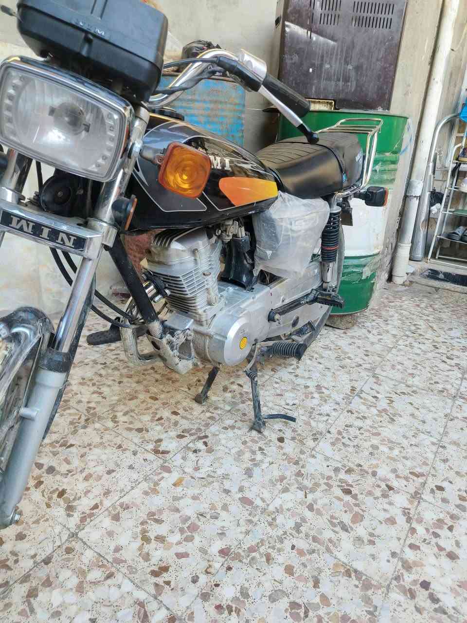 اربعه كير سكنر للبيع موديل 25 دراجه مكفوله بس صارلها هواي مامغسوله عوزها غسله تصير لوز مكينه مكفوله كهربائيات شغاله السعر 700 وبيها مجال العنوان كوت زويريجات ‏‪***********‬‏
