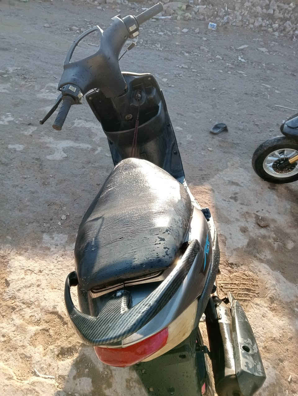 سلام عليكم  دراجه ماكس عدله شغاله سلف واهندر بوشه 55نضيفه الكفرات كامله  مكاني بغداد بل الزعفرانيه رقمي واتساب ***********
