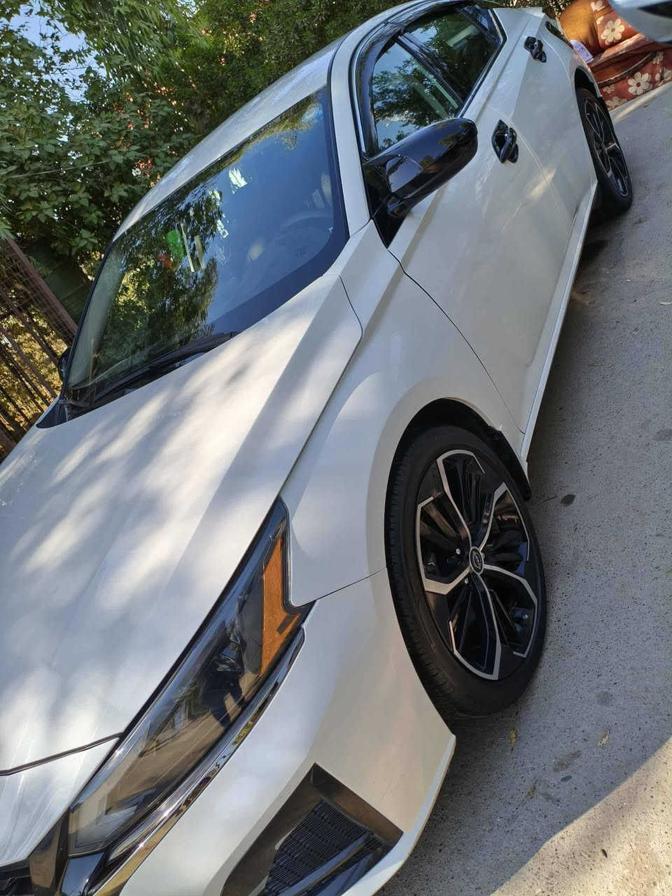 السلام وعليكم نسيان التما موديل 23 مصفات sr
السياره ماشيه 22 ظررها حملغ وحفت الباب بدون دخل بدون اربك السياره ابسمي رقم وهزه كله جديد السعر 178 وبيها مجل بصيط  مكان السياره كربلاء للتوصل عل رقم ***********
