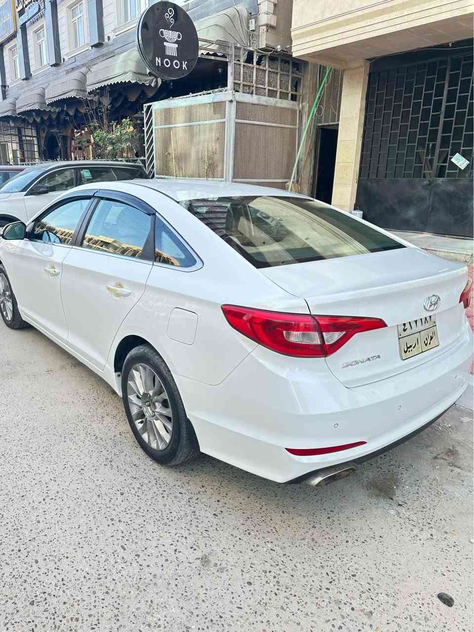 سوناتا 17 خليجي رقم اربيل 
مكان السياره بصره
سياره حلوه ونضيفه بدون حادث 
عدا بارد بالجاملق الخلفي الايمن فوق التاير والجاملق الثاني كد شبر هم بارد الباقي كله نضيف
سياره مال جناي  من دوام للبيت 
مكينه  دوش 2400 مكفوله وكير وتبريد  نضاف للاخير
حداده جديده و دعاميات جديده امامي وخلفي 
ماشيه 167 الف
سنويه السياره مخلصه 
سعر 150 $ بيه مجال حق الجيه 
*********** البصرة, العراق
