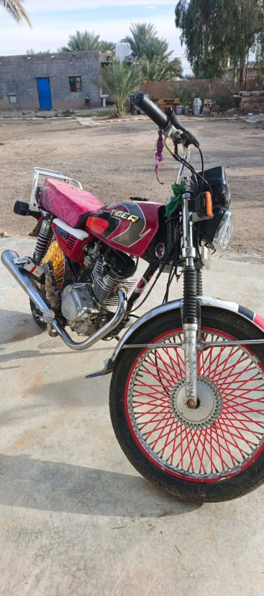 سلام عليكم دراجة تايكر 4كير موديل22 بدون اوراق مكينة مفتوحة مكاني كنعان السعر 450وبيهة مجال ‏‪***********
