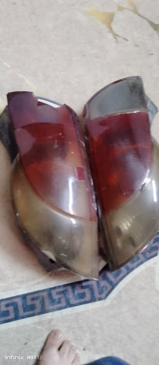 السلام عليكم 
عندي هاي غراض شيري اي وان 
للبيع ليريدهن بسعر مناسب جدا 
رقم موبايل ***********
مكان الغراض بالكاظمية
