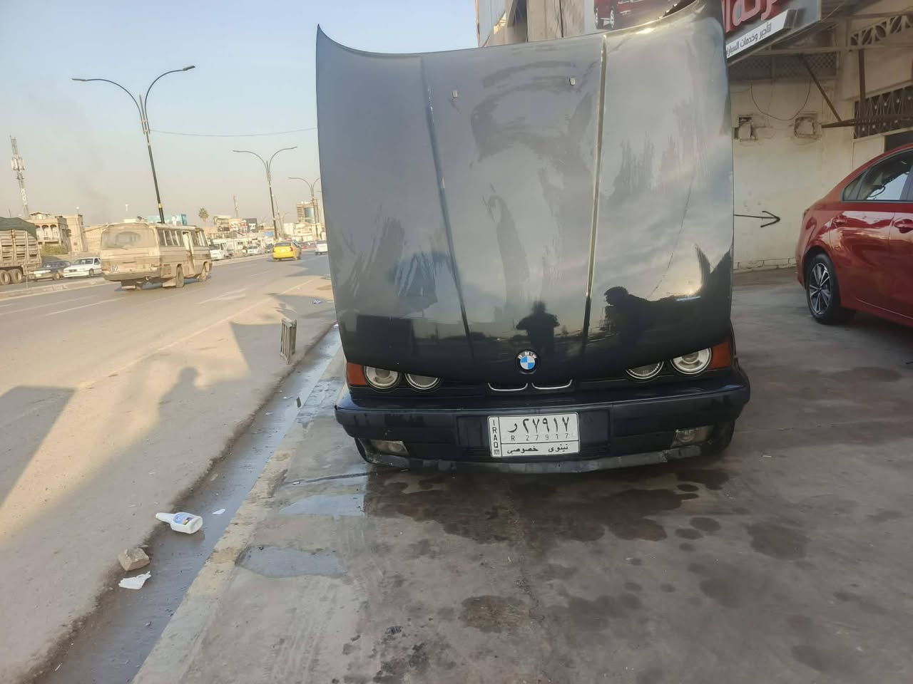 BMW
للبيع 
سته سلندر محرك مسكر 
موديل 1992 سنويه جديده 
جامات كهرب فول وايرمنيه شغاله كامل 
كير عادي حجم 520 
تنته سقفيه دشبول لونين كشنات جلد 
شاشه كامره اماميه كامره خلفيه 
طخم ويل جديد طخم تايرات جديد 
طخم دبلات كلو جديد السياره كدام العين 
السعر 65 
شرط التحويل 
الرقم ***********
