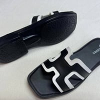 ملابس • توصيل الفلوجة • قطعتين