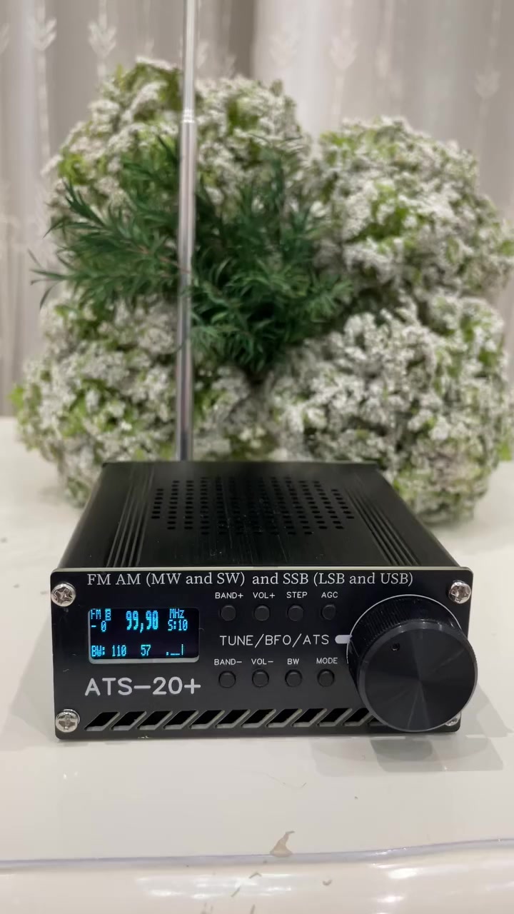 راديو ATS 20 +  بلص وليس العادي
نطاق  FM AM SW SSB
يحتوي على خاصية RDS
شحن تايب C

للطلب و الاستفسار على الخاص
متوفر توصيل


**إذا كنت صاحب هذا الإعلان وتريد حذفه لأي سبب، رجاءا أرسل رسالة إلى الدعم الفني**