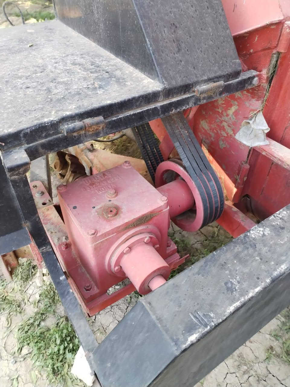 سلام عليكم دسك ترموز باب الاول حجم 20 نضيف كلش وكاروضه تبن للبيع مديل 18من غير عربانته رقم ***********
