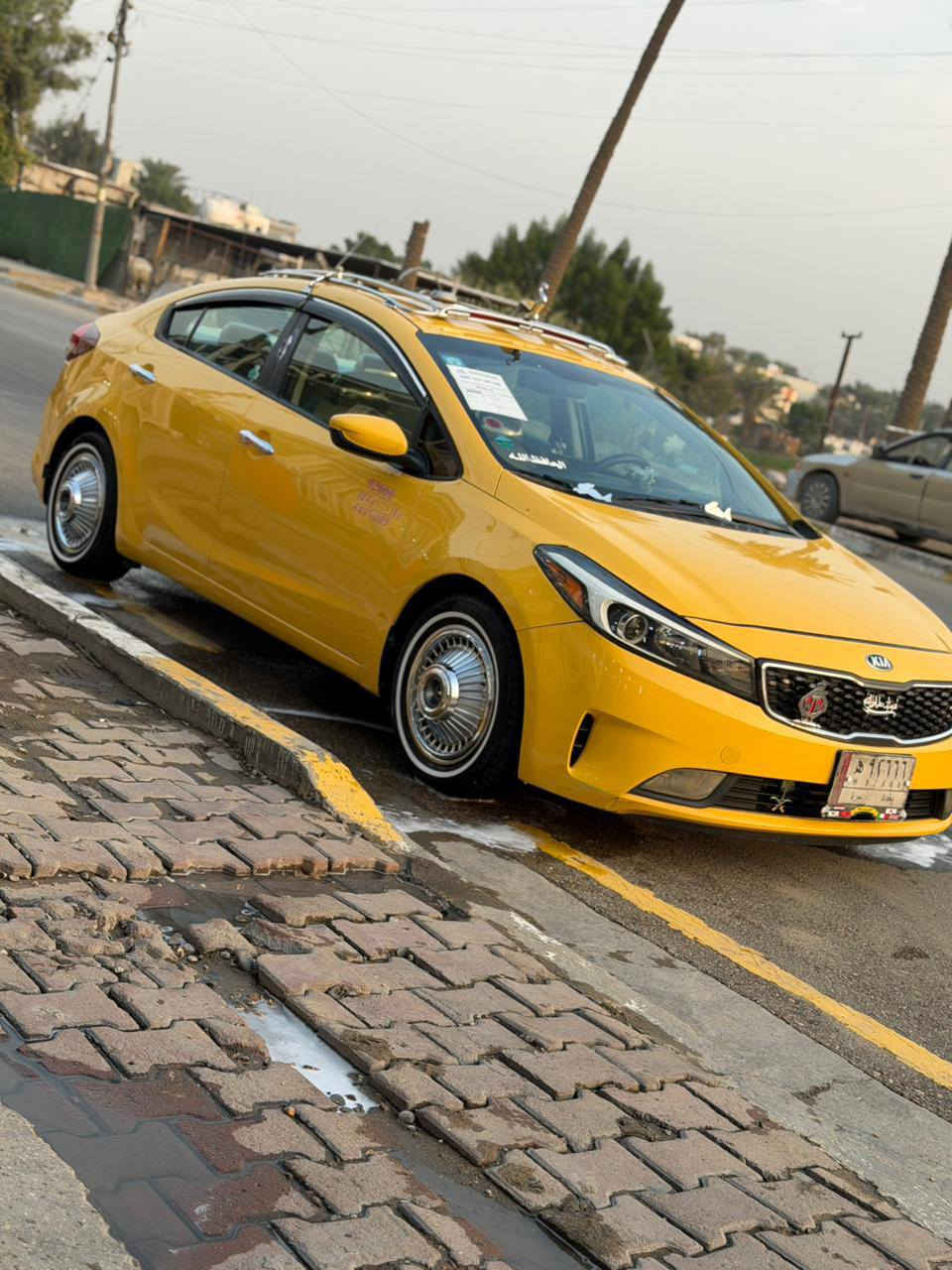 ‏فورتي موديل 2017   رقم بغداد  تحول مباشر  (منظومة غاز السيارة) لايتات زنون ابو العدسة تخم تاير جديد ورد أمريكي حادث صندوق فقط شرط الكفاله وبدون داخل  و صور الحادث بل منشور ملاحضه السياره جاهزه من كلشي  حجم المحرك 2000 دوش المرغوب مكان السياره  بغداد الشعب  سعر 128 وبيها مجال
‏
‏***********
