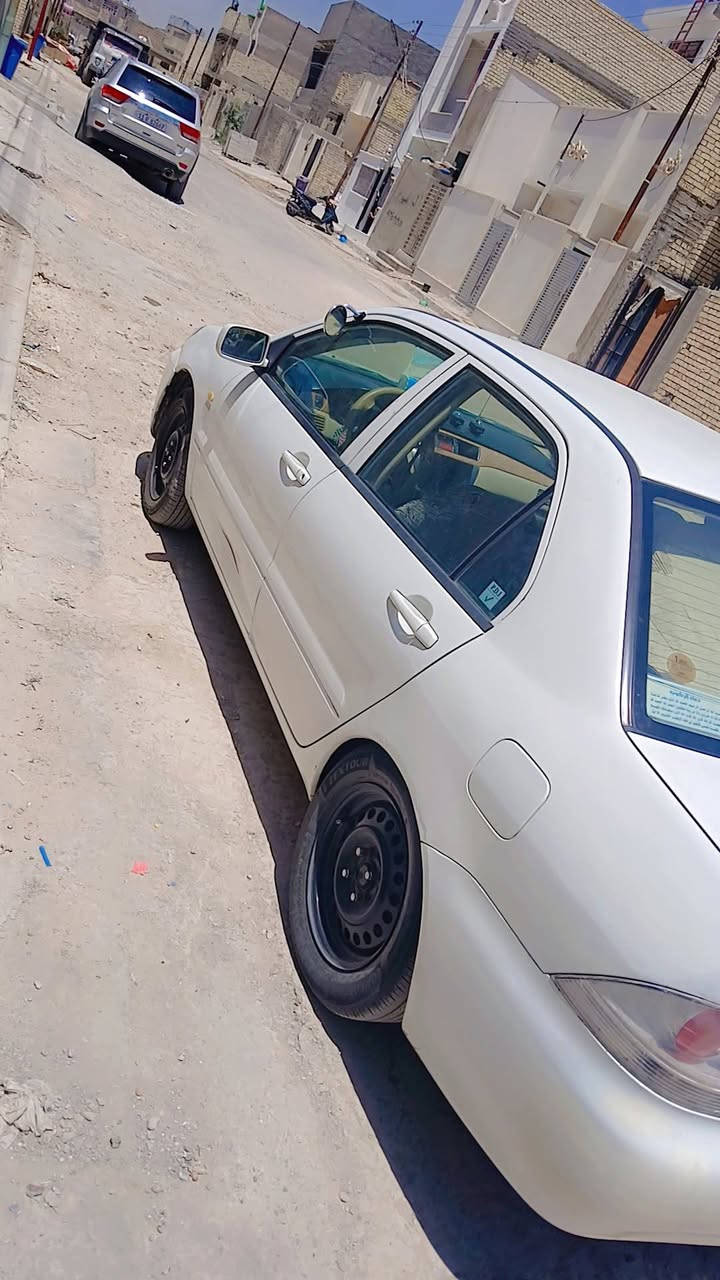 السلام عليكم  ورحمة الله وبركاته  من رخصت الادمن   
لانسر. لبيع او مراوح حسب القناعه  موديل 11مكينه 2000خير من الله *********** السعر 75 بيه مجال لطيبين
