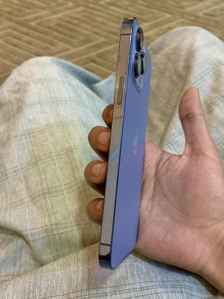 ايفون 13 pro max دبل سيم كارت ذاكرة 256 بطارية 77 وبالحاسبه تقرا 80 البلادي ماتصرف والجهاز نظيف استخدام شخصي ماداخل تصليح ابد ولا مفتوح بس طاح مني و صار بي فطر صغير بالشاشه مامأثر عليه نهائيا مو مرئي من يشتغل مايبين
السعر (600) وقابل للتفاوض
عنواني ناصريه مركز
*********** رقمي اتصال فقط او علق وانا اراسلك
