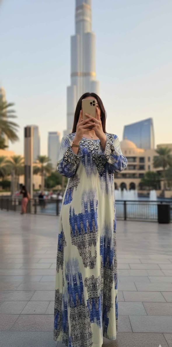 تميزي بقطعة "وحدة بالعالم" وبسعر ما يتفوت.. مع التوصيل المجاني! 👑✨
​سيداتي في بغداد وكل محافظاتنا العزيزة، وصلنا حديثاً أرقى المخاوير الإماراتية (Handmade). كل تصميم متوفر منه قطعة واحدة فقط، لضمان انفرادكِ بأناقة لا يشبهكِ فيها أحد.
​تفاصيل العرض الملكي:
​القياس: فري سايز (Free Size) مريح جداً ويلبس كل الأوزان.
​الخامة: أقمشة إماراتية فاخرة، باردة، ودرجة أولى.
​الحصرية: كل موديل هو نسخة وحيدة في العالم.
​🔥 العرض الأقوى (سعر خاص + توصيل مجاني):
​سعر القطعة الواحدة: 75,000 دينار عراقي.
​عرض التوفير: عند شراء قطعتين أو أكثر، السعر يكون 50,000 دينار للقطعة الواحدة فقط!
​🎁 والمفاجأة: التوصيل مجاني لـكـل محافظات العراق (من الشمال للجنوب)! 🚚🇮🇶
​ليش تطلبين من عندنا؟
​القطعة اللي تشتريها مستحيل تشوفين ثانية مثلها.
​شغل يدوي إماراتي متقن جداً.
​السعر شامل التوصيل لباب البيت، يعني السعر اللي تشوفيه هو اللي تدفعيه فقط.
​طريقة الطلب:
القطع تخلص بسرعة لأنها نسخة واحدة! اختاري موديلج المفضل وراسلينا الآن على الخاص (Messenger) أو واتساب: 9647833183351+
​دللي نفسك بقطعة إماراتية أصلية وانتي ببيتك! ❤️🛍️ بغداد, العراق
