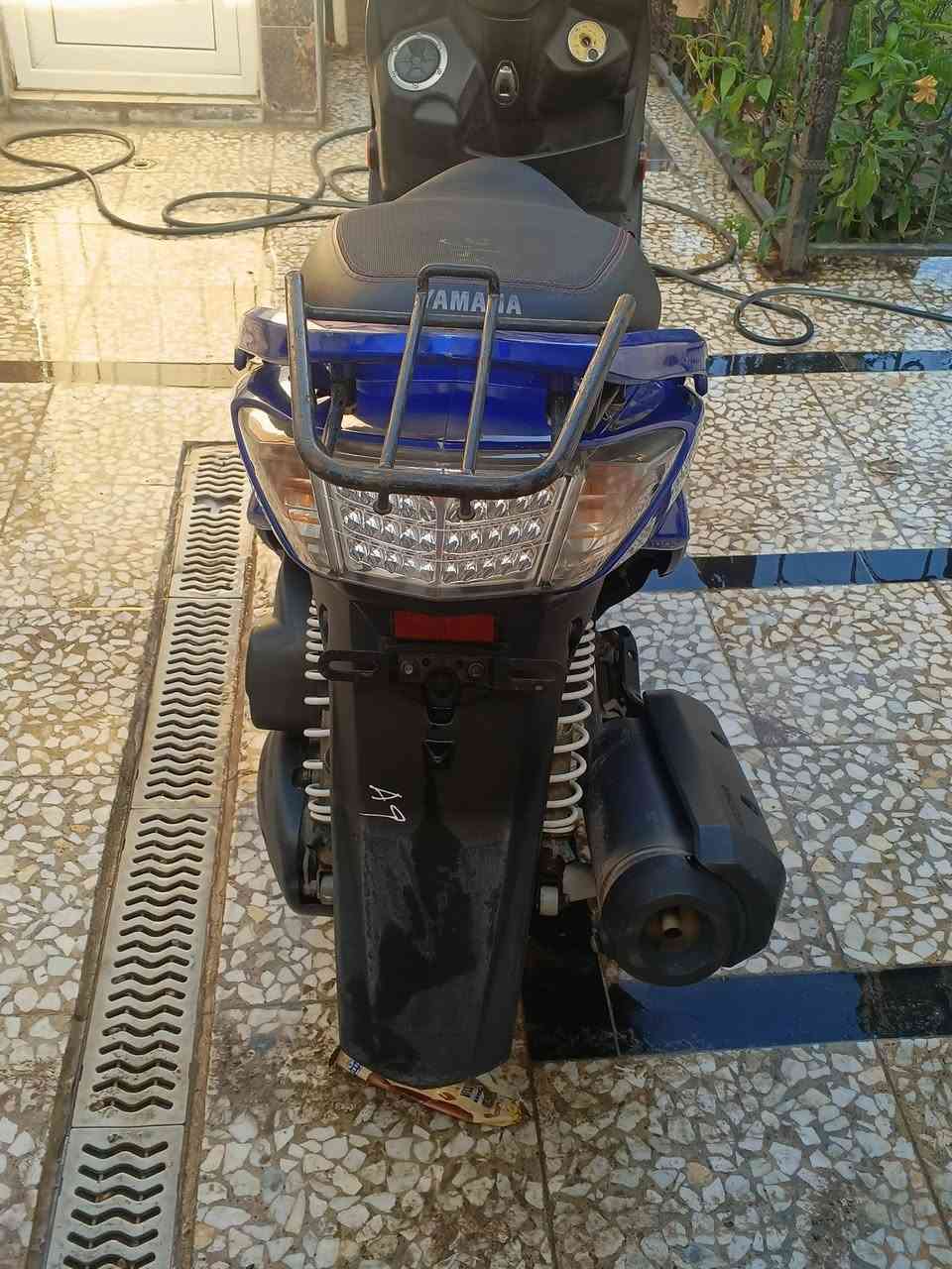 سلام عليكم
دراجة سكنس فحل نوزل 
دراجة كفالة عامة 
كفر مكينة مفتوحة ترجع الدراجة 
كلشي شغال نكرة سلف
الرقم ***********
العنوان بغداد الأمين الثانية
