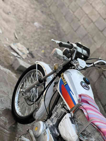 السلام عليكم شباب دراجه نامه امتياز اوراق سحب مديل 2025
دارجه زيرو وانه شادىه بيدي جبته بل كارتون اريد امراوس بطح ربع حته لو ادوات بس كون شغاله واذه بيع قفله 900 ربع مايطيح رقمي ***********
