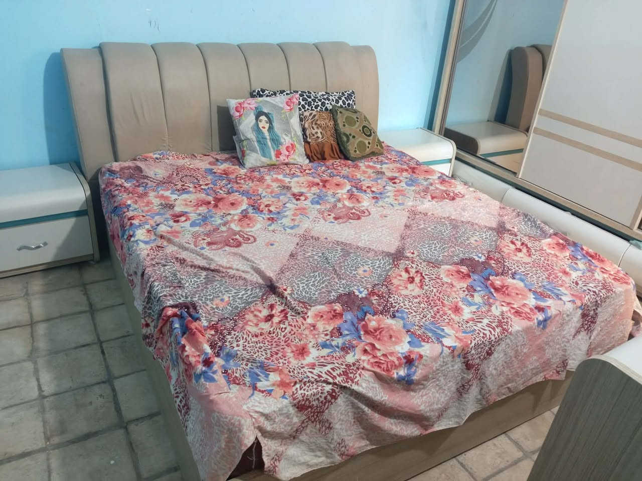 غرفه تركي للبيع نضيفه جدإ سعر ب450 عنوان ابو غريب


**إذا كنت صاحب هذا الإعلان وتريد حذفه لأي سبب، رجاءا أرسل رسالة إلى الدعم الفني**